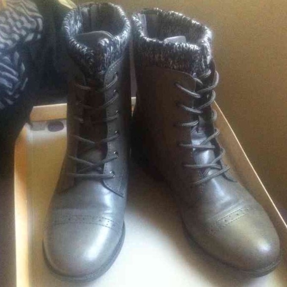 Grey Military Boots by Mudd - Picture 4 of 5